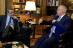 Κ. Μητσοτάκης στο Προεδρικό Μέγαρο: Η συνάντηση με τον Τασούλα και το τετ α τετ με τον βασιλιά του Μπαχρέιν