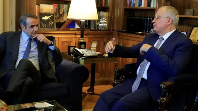 Κ. Μητσοτάκης στο Προεδρικό Μέγαρο: Η συνάντηση με τον Τασούλα και το τετ α τετ με τον βασιλιά του Μπαχρέιν