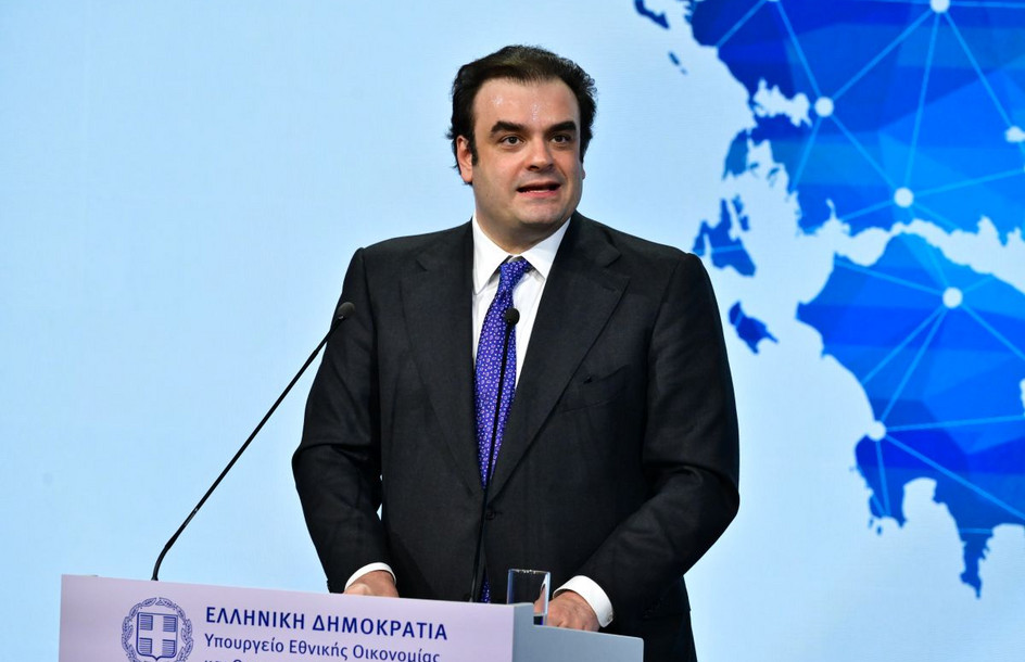 Κυριάκος Πιερρακάκης: Σε 17.074 εκπαιδευτικούς, γιατρούς και νοσηλευτές η επιστροφή δύο ενοικίων ύψους 4,9 εκατ. ευρώ