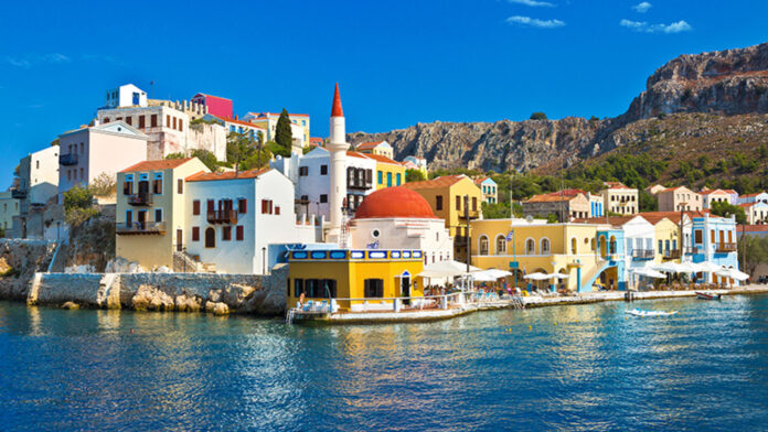 Η Βουλή επισκευάζει δύο σπίτια στο Καστελόριζο για γιατρούς και εκπαιδευτικούς