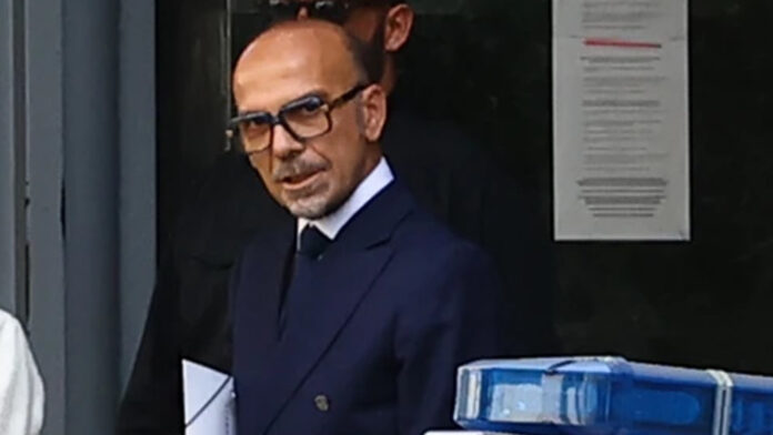 Γιατρός του Μαζωνάκη πρότεινε θεραπεία με σιδερένιους δονητές σε κουμπάρα εφοπλιστικής οικογένειας – Αποκαλυπτική μαρτυρία