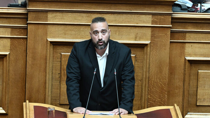 Γιώργος Μανούσος: Δήλωσε εκπρόσωπος του κόμματος Κασιδιάρη στη Βουλή