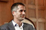 Κ. Μπακογιάννης: Ο Δήμος Αθηναίων να τιμήσει τη μνήμη του Στέφανου Μάνου με ονοματοδοσία δρόμου ή δημόσιου χώρου