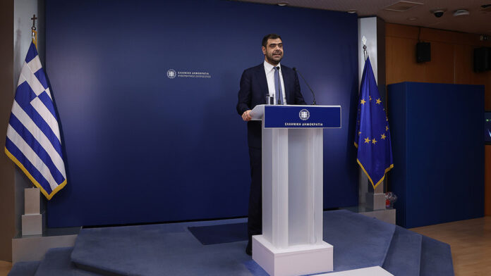 Π. Μαρινάκης κατά Α. Τσίπρα: Να πει μια συγγνώμη ο πρωθυπουργός των μουσαμάδων