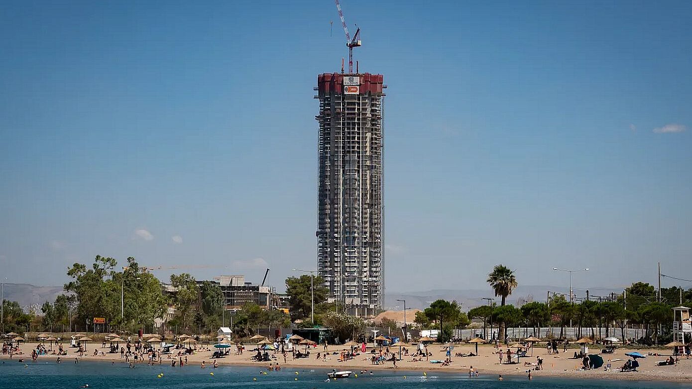 The Times: Η Αθήνα μπορεί να γίνει το νέο Ντουμπάι – Ουρανοξύστες, hedge funds και δισεκατομμυριούχοι αλλάζουν την πόλη