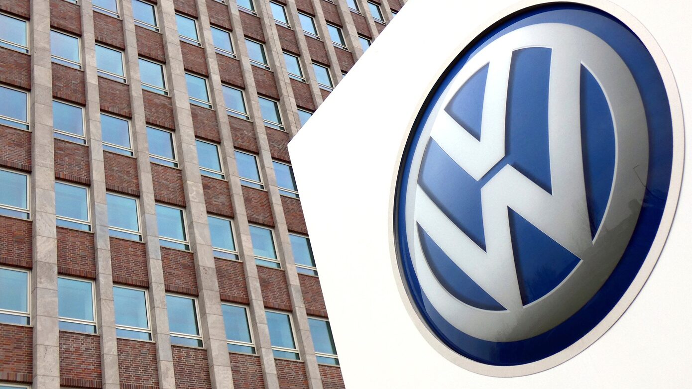 Volkswagen σε βαθιά κρίση: Σχέδιο για 100.000 περικοπές θέσεων εργασίας έως το 2030