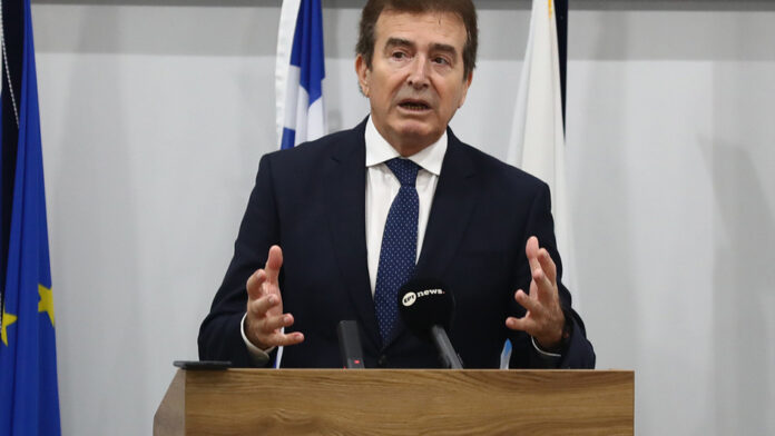 Χρυσοχοΐδης: Οι οργανωμένες τηλεφωνικές απάτες σε βάρος ηλικιωμένων αντιμετωπίζονται ως κακούργημα