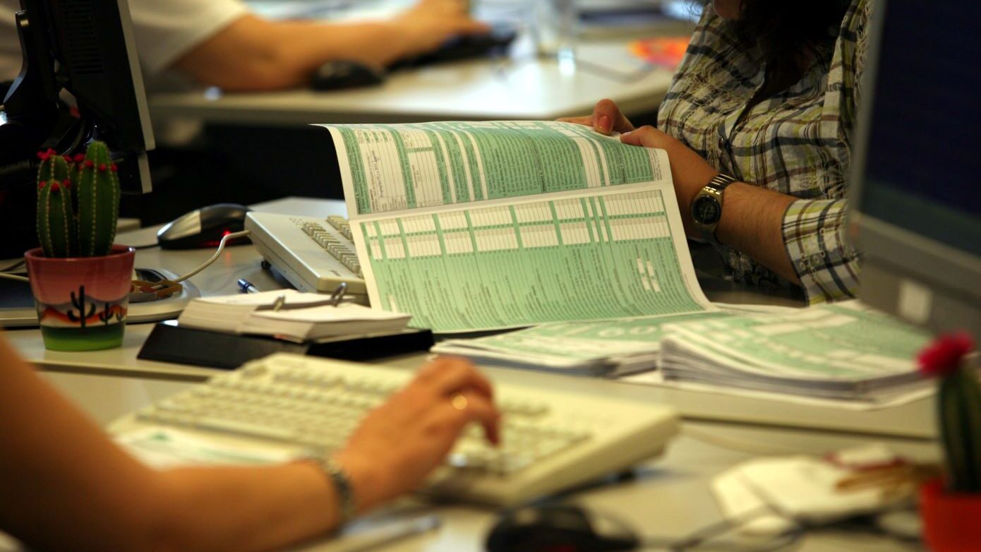 Αυτόματα «ραβασάκια» σε όσους δεν υποβάλουν φορολογικές δηλώσεις