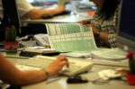 Αυτόματα «ραβασάκια» σε όσους δεν υποβάλουν φορολογικές δηλώσεις