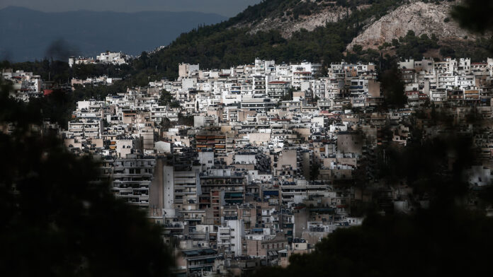 Οι τιμές των ακινήτων δεν πέφτουν – Η περιφέρεια παίρνει τη σκυτάλη από την Αθήνα