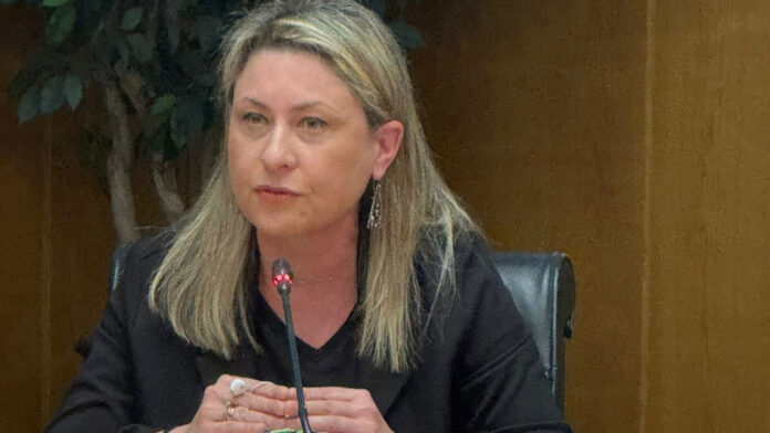 Χριστίνα Αλεξοπούλου για Α. Σαμαρά: Ας πάει στη Βουλή των Λόρδων