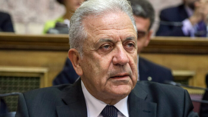 Qatargate: Στις 17 Σεπτεμβρίου η ψηφοφορία στη Βουλή για την άρση ασυλίας του Δημήτρη Αβραμόπουλου