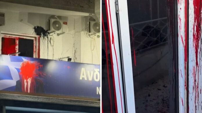 Ανδρέας Λοβέρδος: Άγνωστοι πέταξαν κόκκινες μπογιές στο πολιτικό του γραφείο – «Θα τους βρουν, δεν με πτοούν οι επιθέσεις»