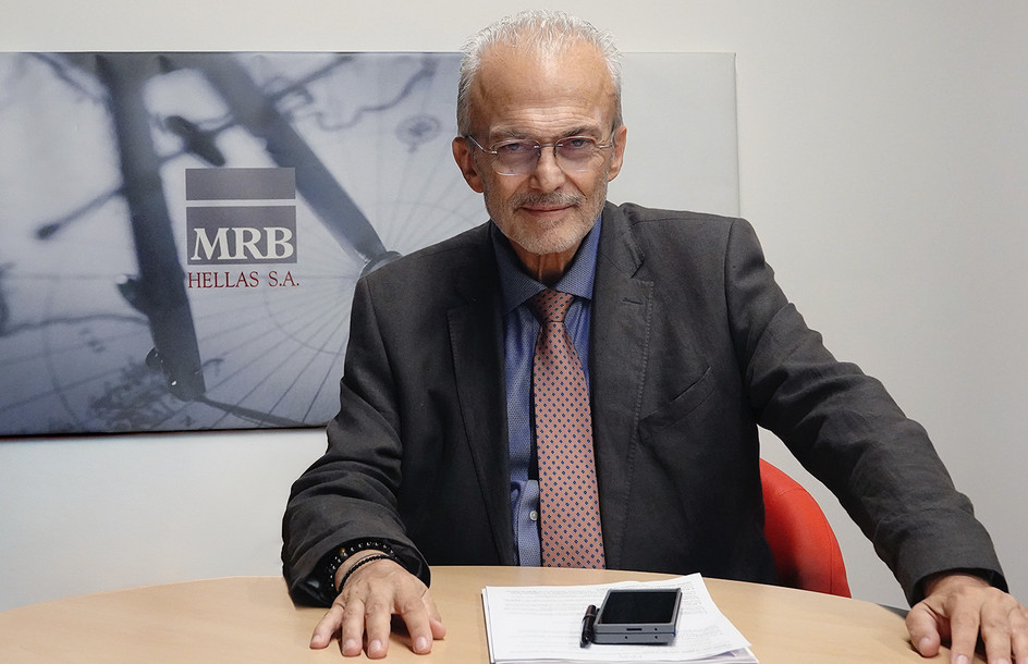 Δημοσκοπήσεις: Ο Μαύρος λέει ότι η κινητικότητα στο πολιτικό σκηνικό θα έχει εκπλήξεις