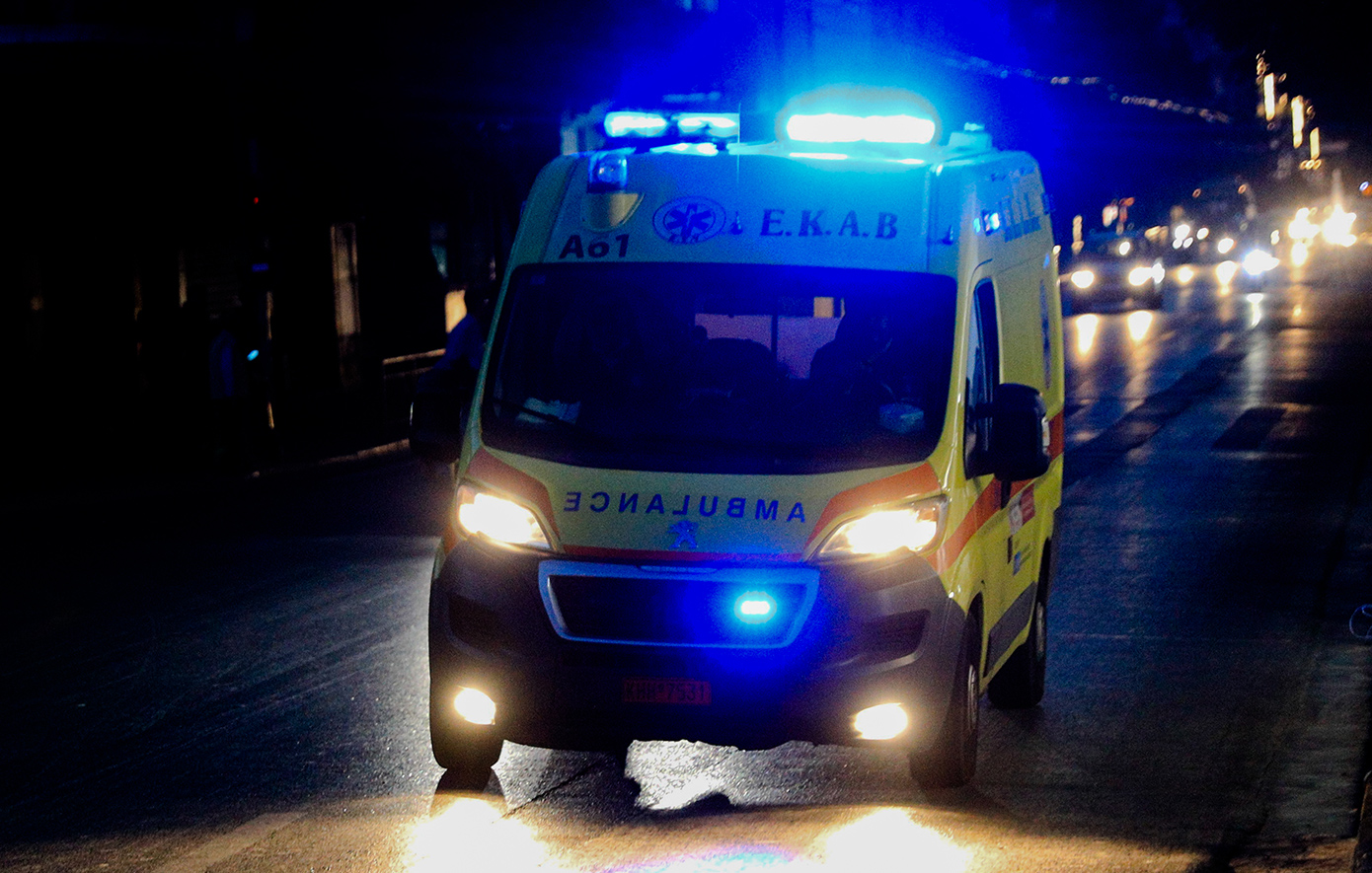 53χρονος νεκρός μετά από πτώση από τον δεύτερο όροφο πολυκατοικίας στην Πάτρα