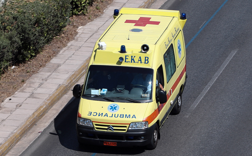 Κηφισίας: Μοτοσικλέτα παρέσυρε πεζό