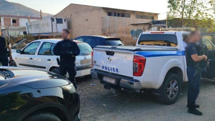 Ασπρόπυργος και Κορωπί: 19 συλλήψεις σε ταυτόχρονες αστυνομικές επιχειρήσεις με σκύλο και drone