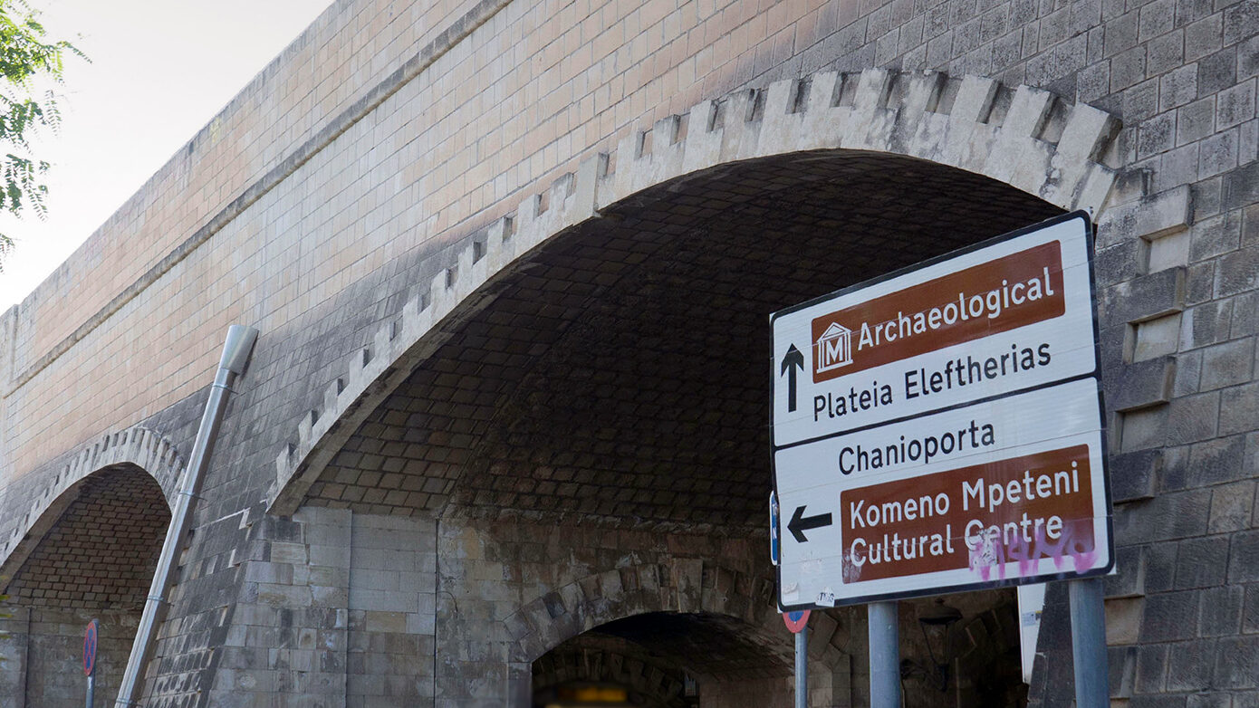 Αυτοκτονία 56χρονου στο Ηράκλειο: Τι προηγήθηκε της πτώσης από τα Ενετικά Τείχη – Η προειδοποίηση