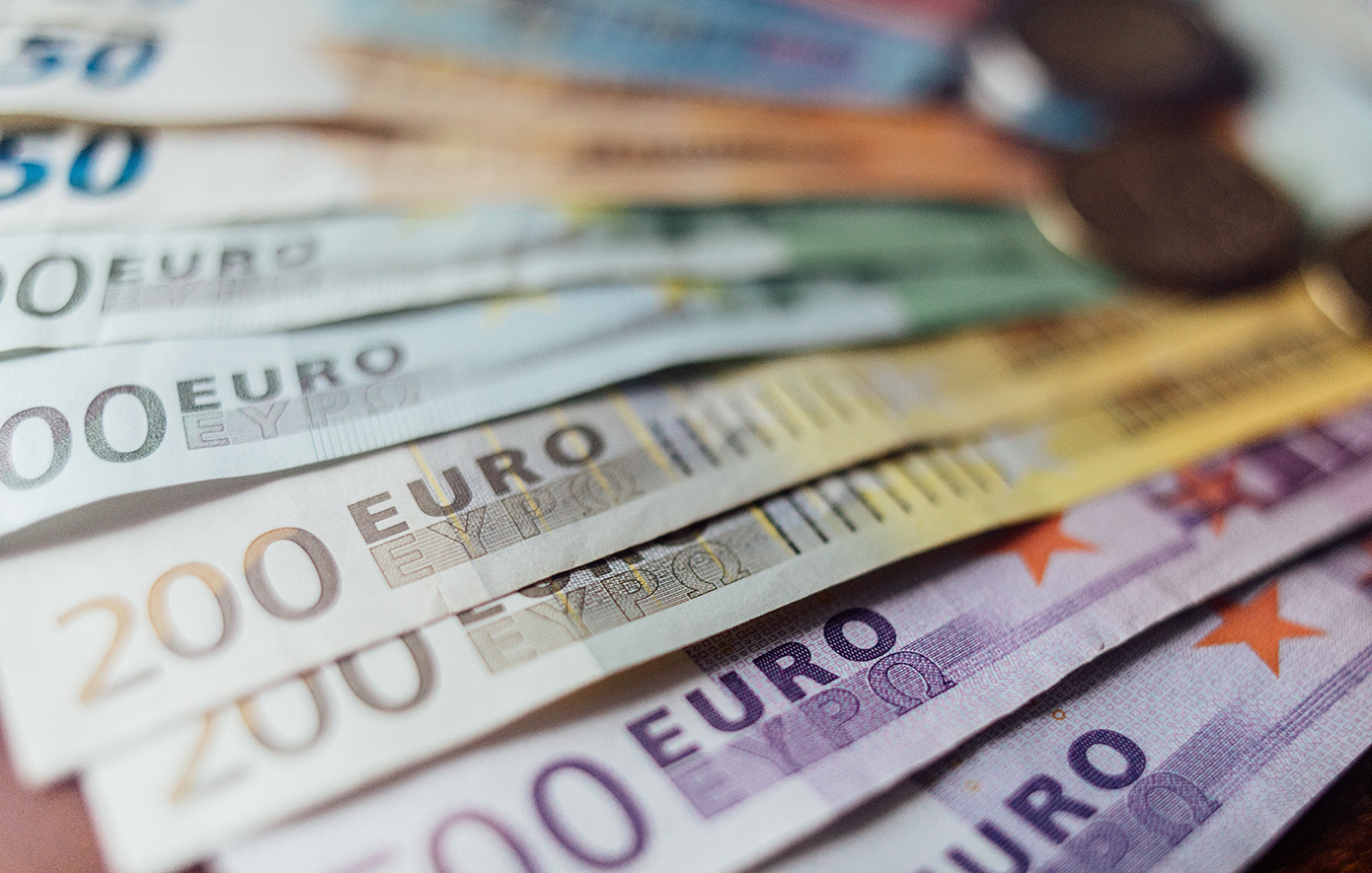 Ειδικό επίδομα έως 600 ευρώ: Οι δικαιούχοι, τα κριτήρια και οι αιτήσεις