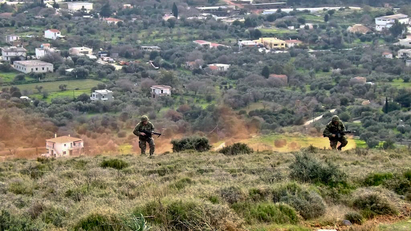 Χιλιάδες φύλλα πορείας φτάνουν καθημερινά σε εφέδρους ανά την Ελλάδα: Τι συμβαίνει