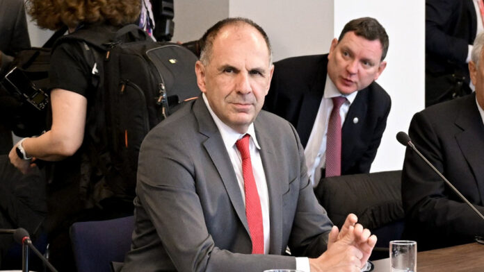 Γ. Γεραπετρίτης για τη Μέση Ανατολή: Πλήρης αποκατάσταση της ελευθερίας και της ασφάλειας της ναυσιπλοΐας