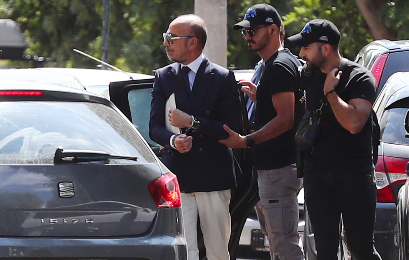 Γιώργος Μαζωνάκης και οι νέες καταγγελίες για τον «Dr Ilia» και την περιουσία των γιατρών στο Κολωνάκι