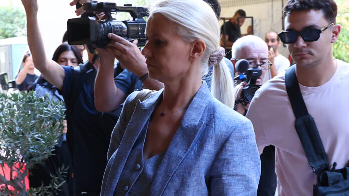 Γιώργος Μαζωνάκης: Ποια είναι η γιατρός που θα έκανε πλασμαφαίρεση – Είχε πτυχίο άνευ ειδικότητας