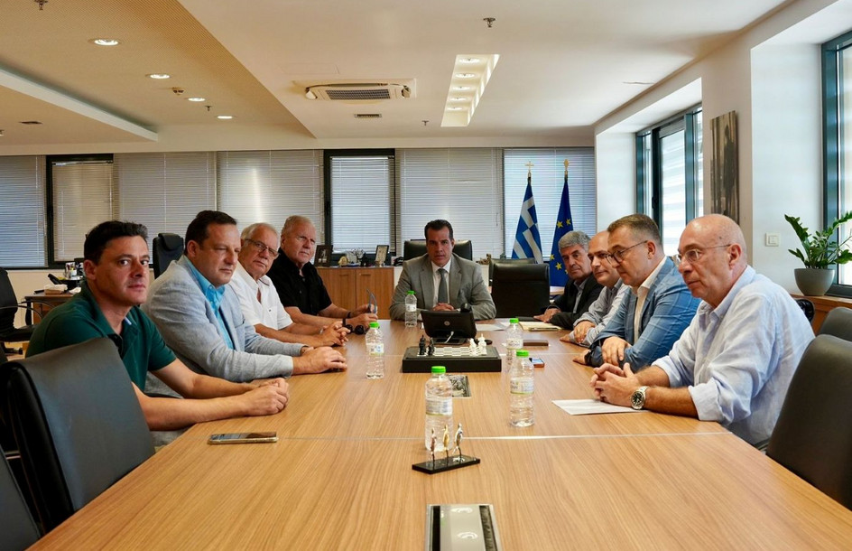 Θ. Πλεύρης: Η μεταφορά μεταναστών από την Κρήτη στη Σάμο αφορά μόνο την καταγραφή