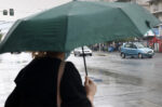 Καιρός από αύριο: Πέφτει η θερμοκρασία και έρχονται βροχές