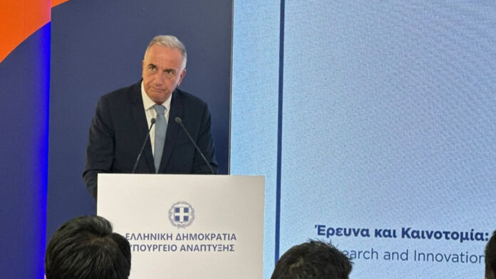 Σταύρος Καλαφάτης στη ΔΕΘ: Το Υπουργείο Ανάπτυξης επεξεργάζεται τη δημιουργία νέου ερευνητικού κέντρου για ηθική και τεχνολογία