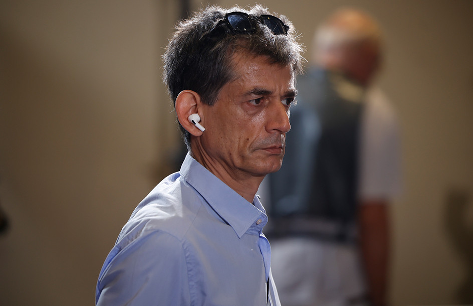 Νίκος Καρανίκας για Αλέξη Τσίπρα: Η ομιλία που δεν έθεσε 13ο και 14ο μισθό, δώρα και άδειες πώς γίνεται να είναι η πιο αριστερή ομιλία;