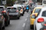 Καραμπόλα στην Αλίμου-Κατεχάκη: Συγκρούστηκαν τέσσερα Ι.Χ.