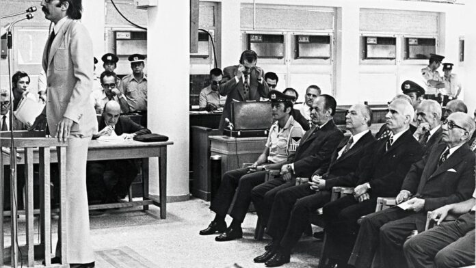 Σαν σήμερα 9 Σεπτεμβρίου: Η μήνυση που άνοιξε τον δρόμο για τη δίωξη των πρωταιτίων της Χούντας