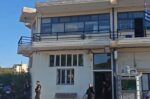 Μάνδρα: Διασωληνωμένος στη ΜΕΘ ο 31χρονος που πυροβολήθηκε στο Αστυνομικό Τμήμα – Πώς έγινε το περιστατικό