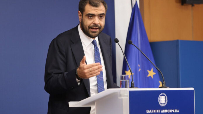 Π. Μαρινάκης: Νέα μέτρα στήριξης αν συνεχιστούν οι αυξήσεις στα καύσιμα – Πότε θα ληφθούν οι αποφάσεις