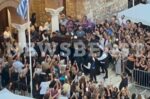 Γιώργος Μαζωνάκης: Λαοθάλασσα στη Νίκαια για το τελευταίο «αντίο» – Σπαραγμός στην οικογένειά του όταν έφτασε η σορός