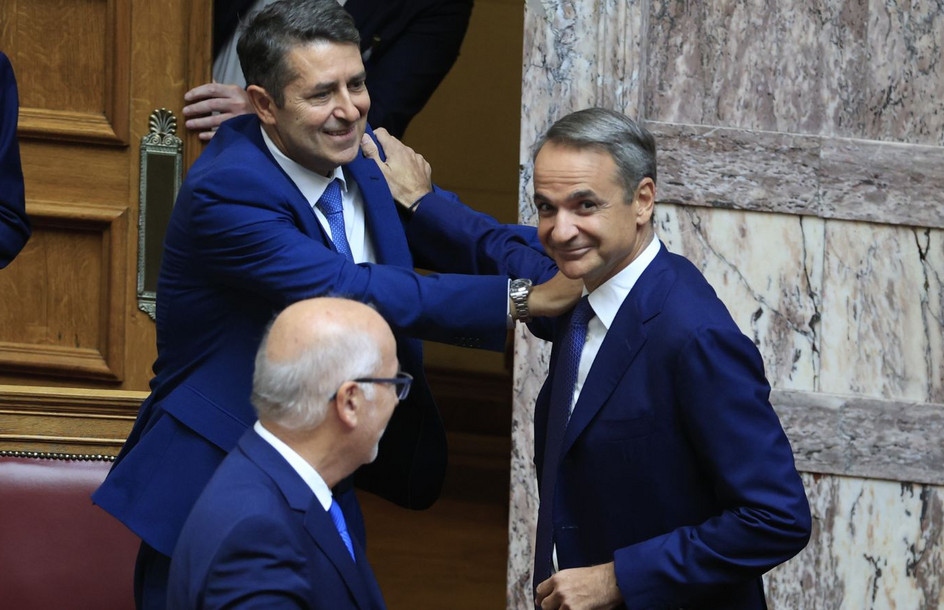 Συνταγματική Αναθεώρηση: Πέρασαν οι προτάσεις της ΝΔ στη Βουλή – Τι αλλάζει σε πανεπιστήμια, Δικαιοσύνη και πολιτικό σύστημα