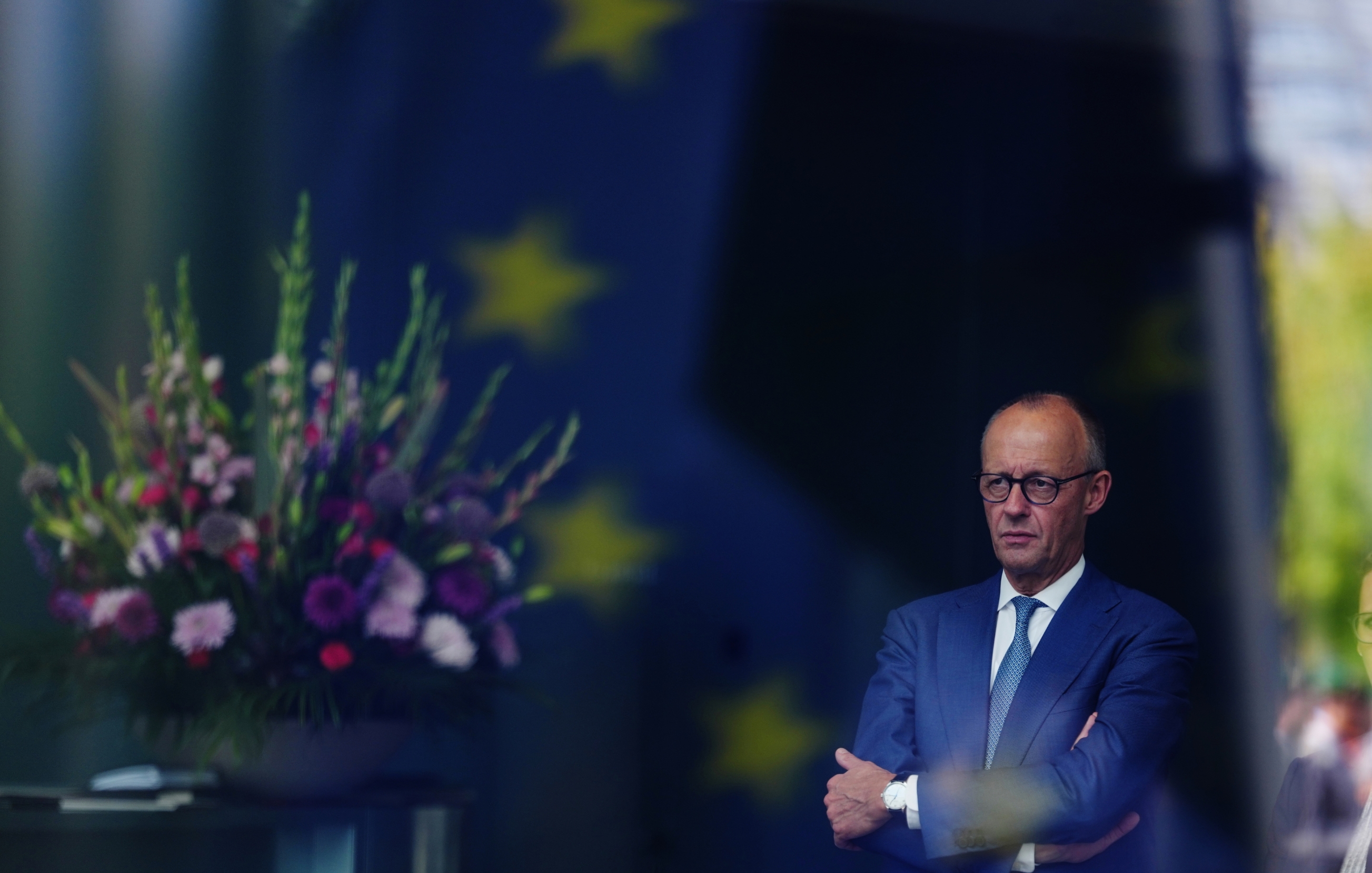 Πολιτικό αδιέξοδο στο Βερολίνο: Το αβέβαιο μέλλον του Μερτς απειλεί τη συμφωνία για τον προϋπολογισμό των 2 τρισ. ευρώ της ΕΕ