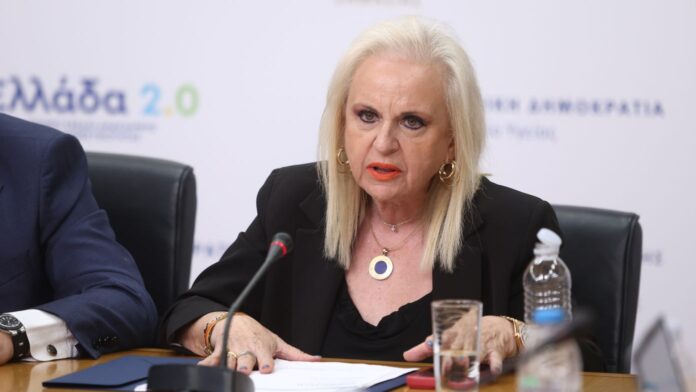 Μ. Παγώνη: Απαγορεύεται το μηχάνημα στο ιατρείο της Μ. Καρυστιανού και δεν χρησιμοποιείται από γιατρούς