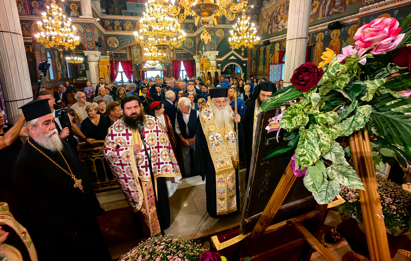 Ναύπλιο: Με λαμπρότητα υποδέχθηκαν την εικόνα της Παναγίας του Όρους των Ελαιών από τα Ιεροσόλυμα – Ουρές στον ναό Ευαγγελιστρίας