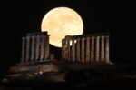 Πανσέληνος Σεπτεμβρίου: Το Σάββατο 26 Σεπτεμβρίου στον ουρανό της Ελλάδας – Γιατί λέγεται «Φεγγάρι της Συγκομιδής»