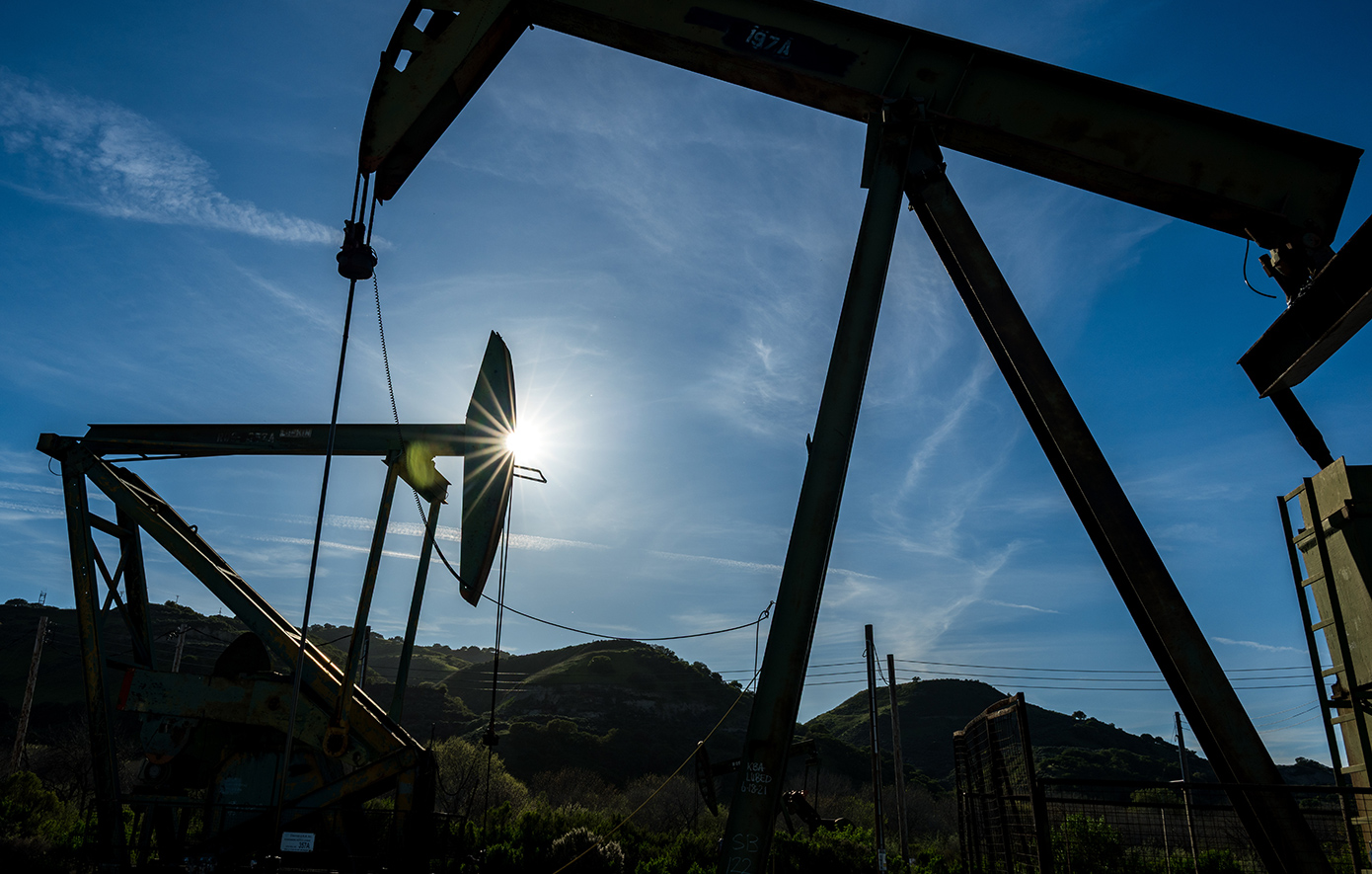 Πετρέλαιο: Πάνω από τα 100 δολάρια το βαρέλι WTI και Brent λόγω Μέσης Ανατολής