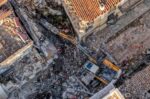 Πλάκα: Εντοπίστηκε γυναικεία τσάντα μετά την έκρηξη – Αναζητούνται πέντε άτομα