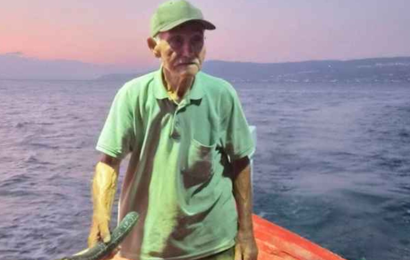 Ερέτρια: Ο 92χρονος καπετάν Δημήτρης διεκδικεί το Ρεκόρ Γκίνες ως γηραιότερος εν ενεργεία ψαράς στον κόσμο