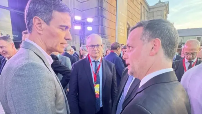 Δούκας – Σάντσεθ: Το «Βραβείο Δημοκρατίας της Πόλης των Αθηνών» στον Ισπανό πρωθυπουργό