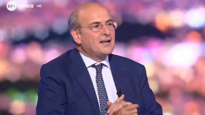Κωστής Χατζηδάκης: «Τσίπρας και Ανδρουλάκης βλάπτουν την αξιοπιστία τους» – Τι είπε για τον Σαμαρά