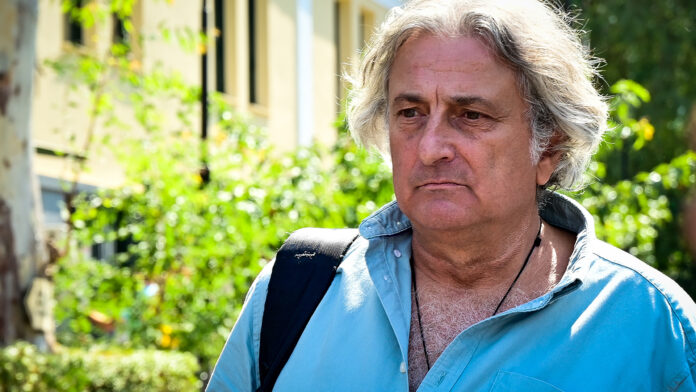 Γ. Μαζωνάκης: «Συνάντησα μόνο μία φορά τον Γ. Μαζωνάκη», λέει ο υπνοθεραπευτής – Παρέμεινε επί 2,5 ώρες στο γραφείο του ανακριτή