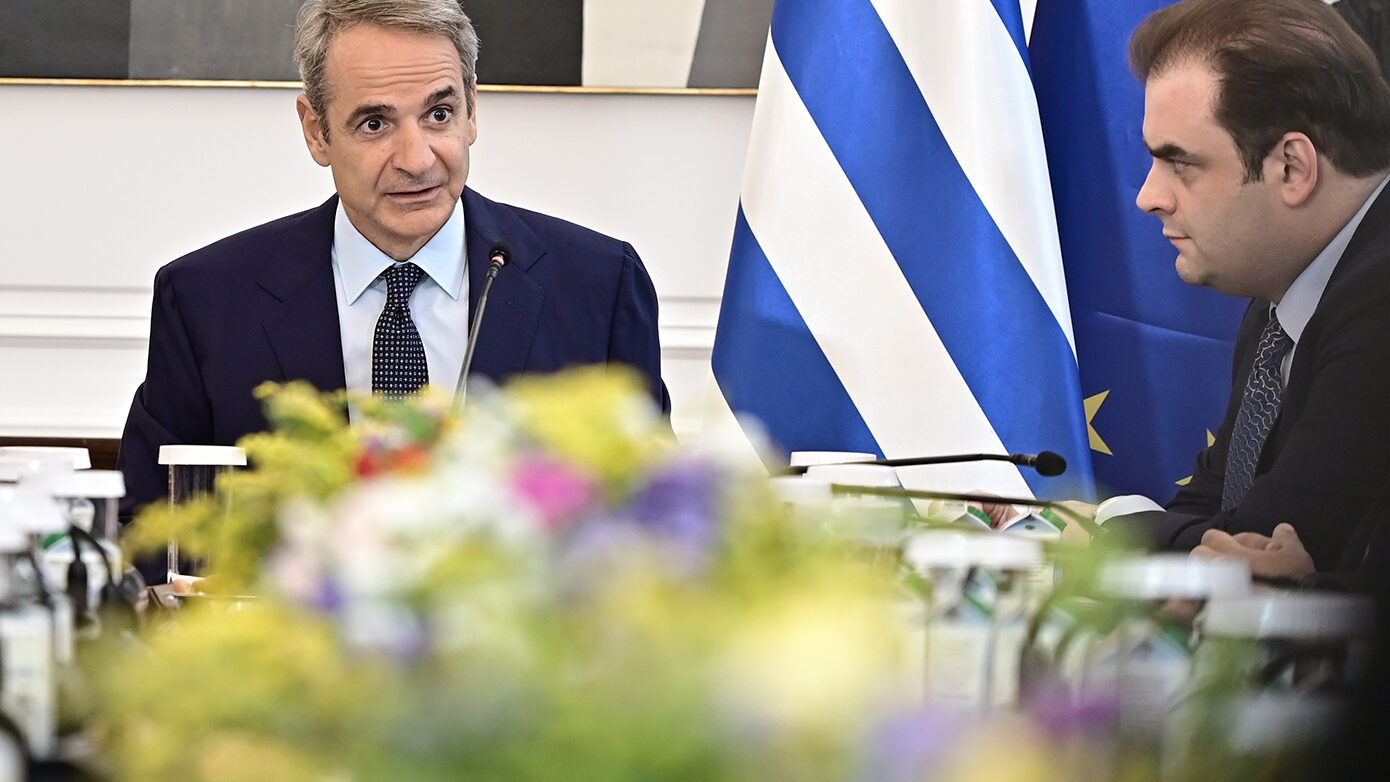 Κυριάκος Μητσοτάκης: Συστάσεις στους υπουργούς και απάντηση στην Ντόρα Μπακογιάννη για τα «καβαλημένα καλάμια»
