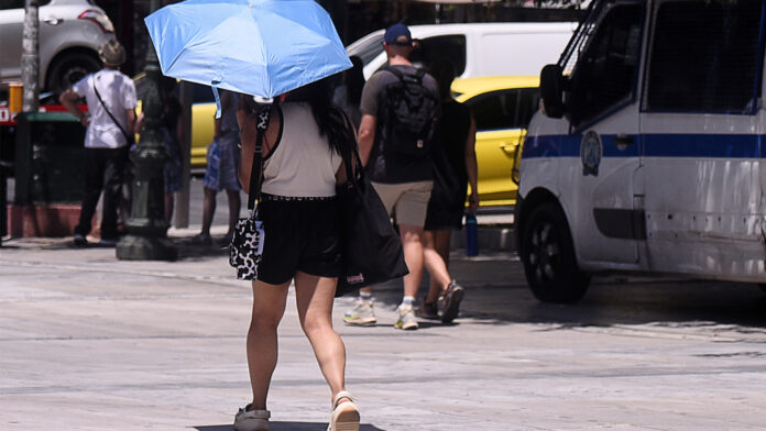 Καιρός: Καλοκαιρινή Κυριακή με 32 βαθμούς, πότε αλλάζει το σκηνικό και πού αναμένονται βροχές
