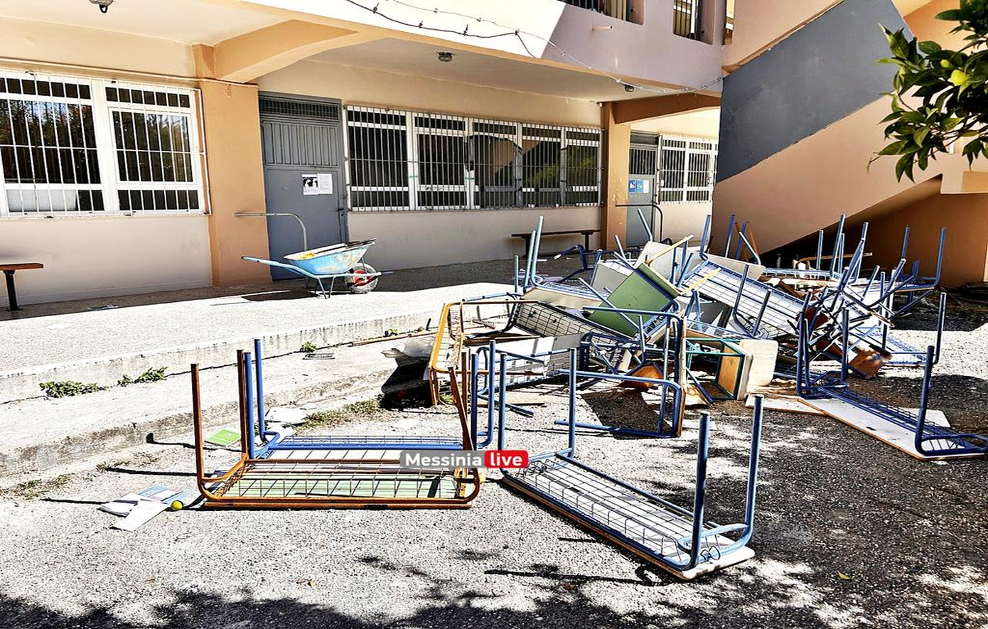 ΕΠΑΛ Καλαμάτας: Βανδαλισμοί με σπασμένους πίνακες και θρανία στο προαύλιο λίγες εβδομάδες μετά την ανακαίνιση